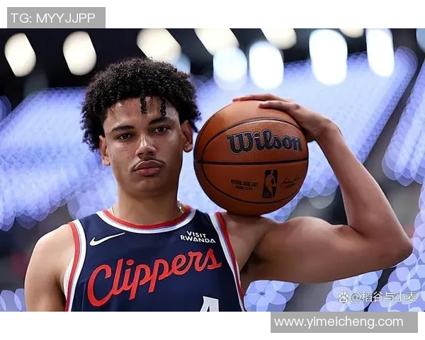 勇士再胜快船，系列赛优势扩大！黄金时代再现