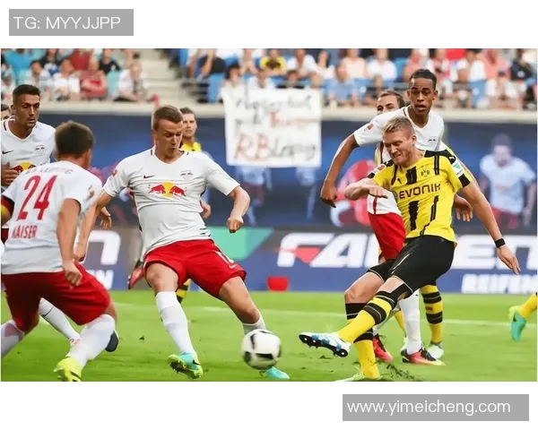 莱比锡红牛主场胜沃尔夫斯堡，巩固欧战资格的步伐稳健前行